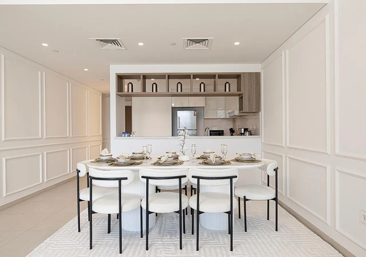 Luxurious Burj Khalifa View 5 Star 4Bd Apartment In Downtown With Dubai Mall Access - Brand New Apartment 0*,  United Arab Emirates